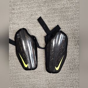 Set Of 2 Nike Shin Guards - Size Large (5'7"-5'11")
